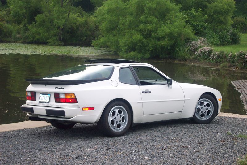 PORCHE 944